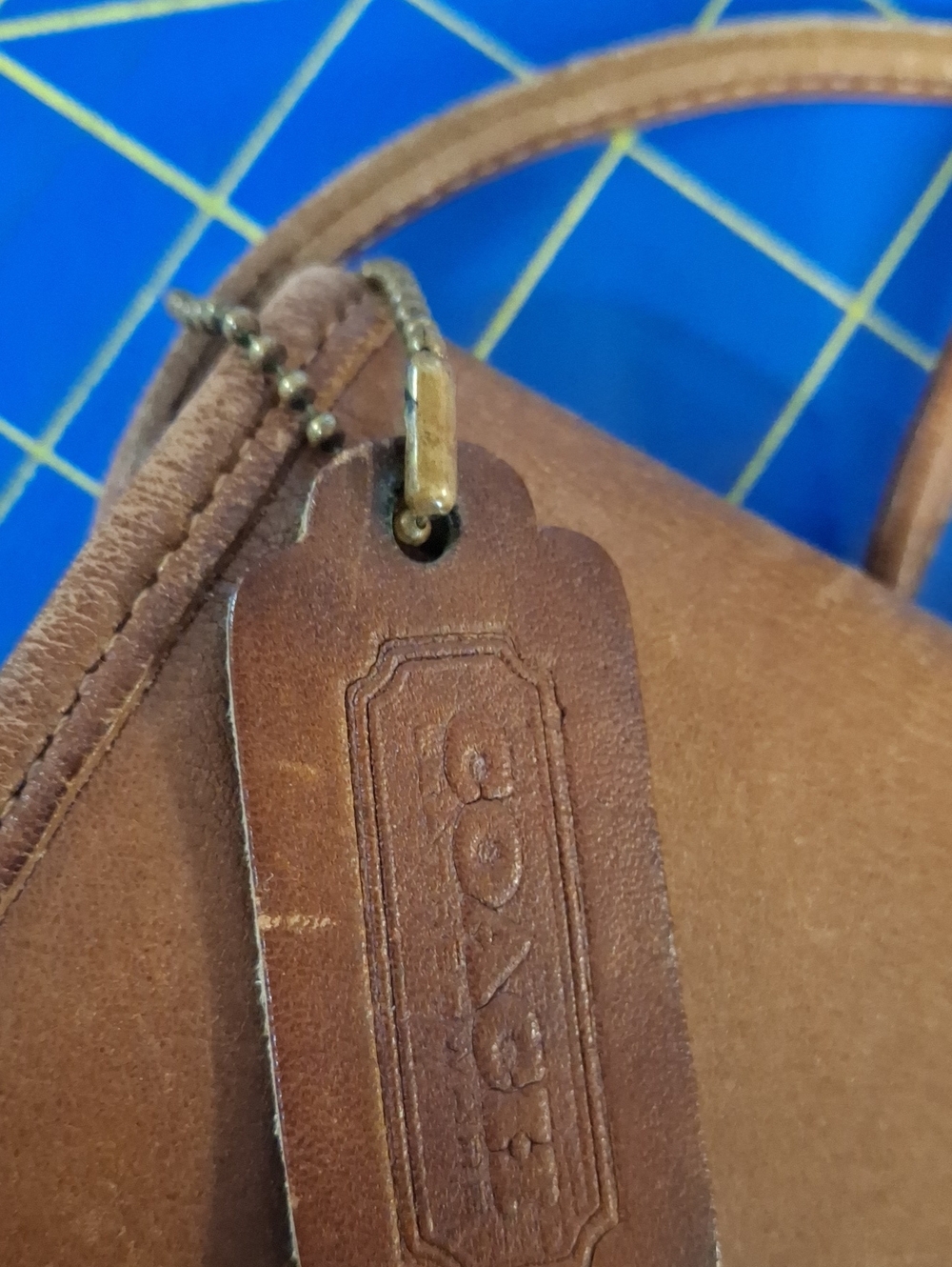 Vintage Coach Brown Leather Crossbody Bag Turn-Lock Brass Closure - Picture 6 of 16